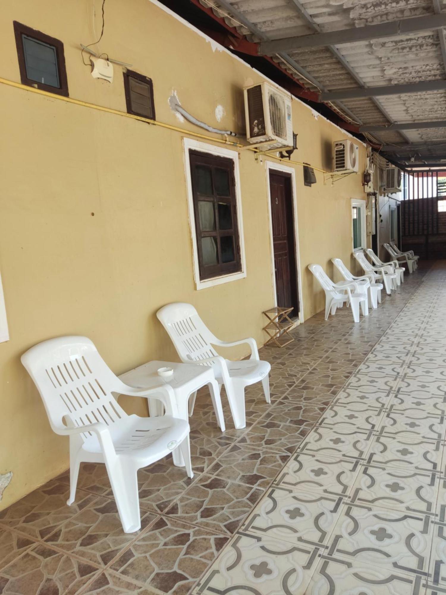 Erawan Guesthouse Паксе Экстерьер фото