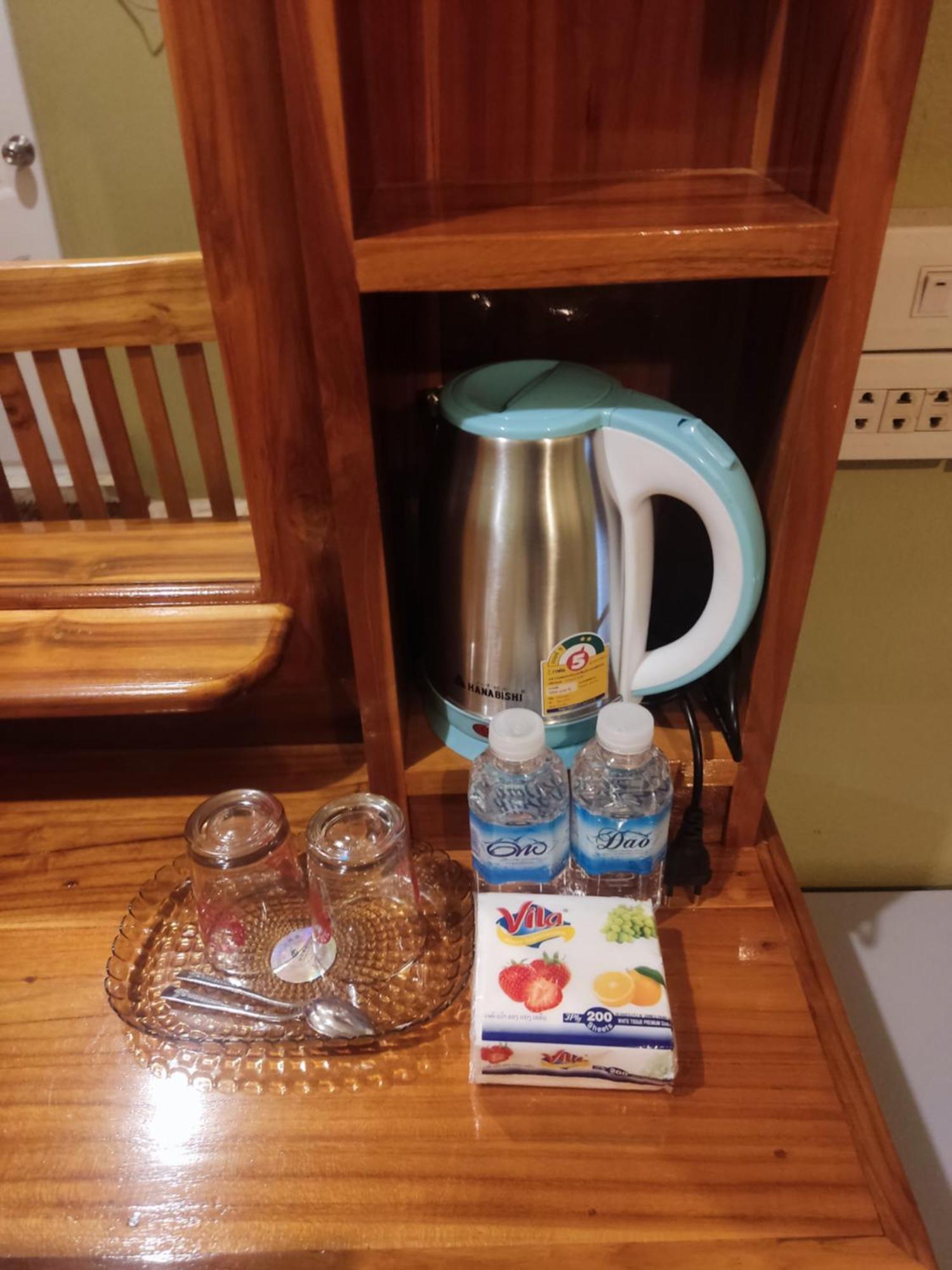 Erawan Guesthouse Паксе Экстерьер фото