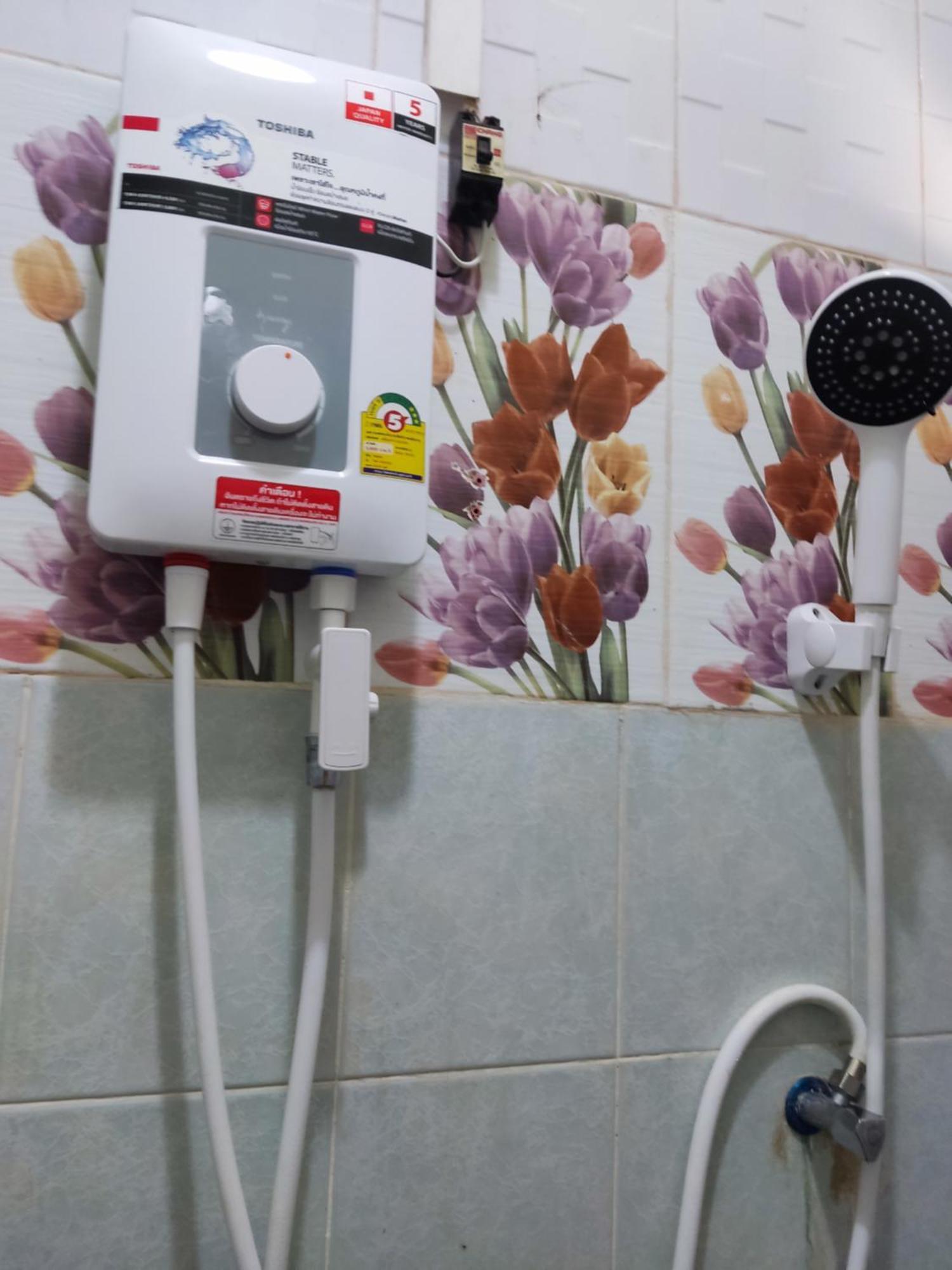 Erawan Guesthouse Паксе Экстерьер фото