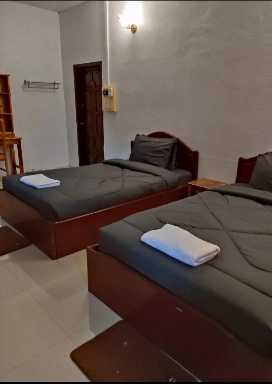 Erawan Guesthouse Паксе Экстерьер фото