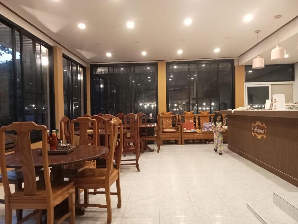 Erawan Guesthouse Паксе Экстерьер фото