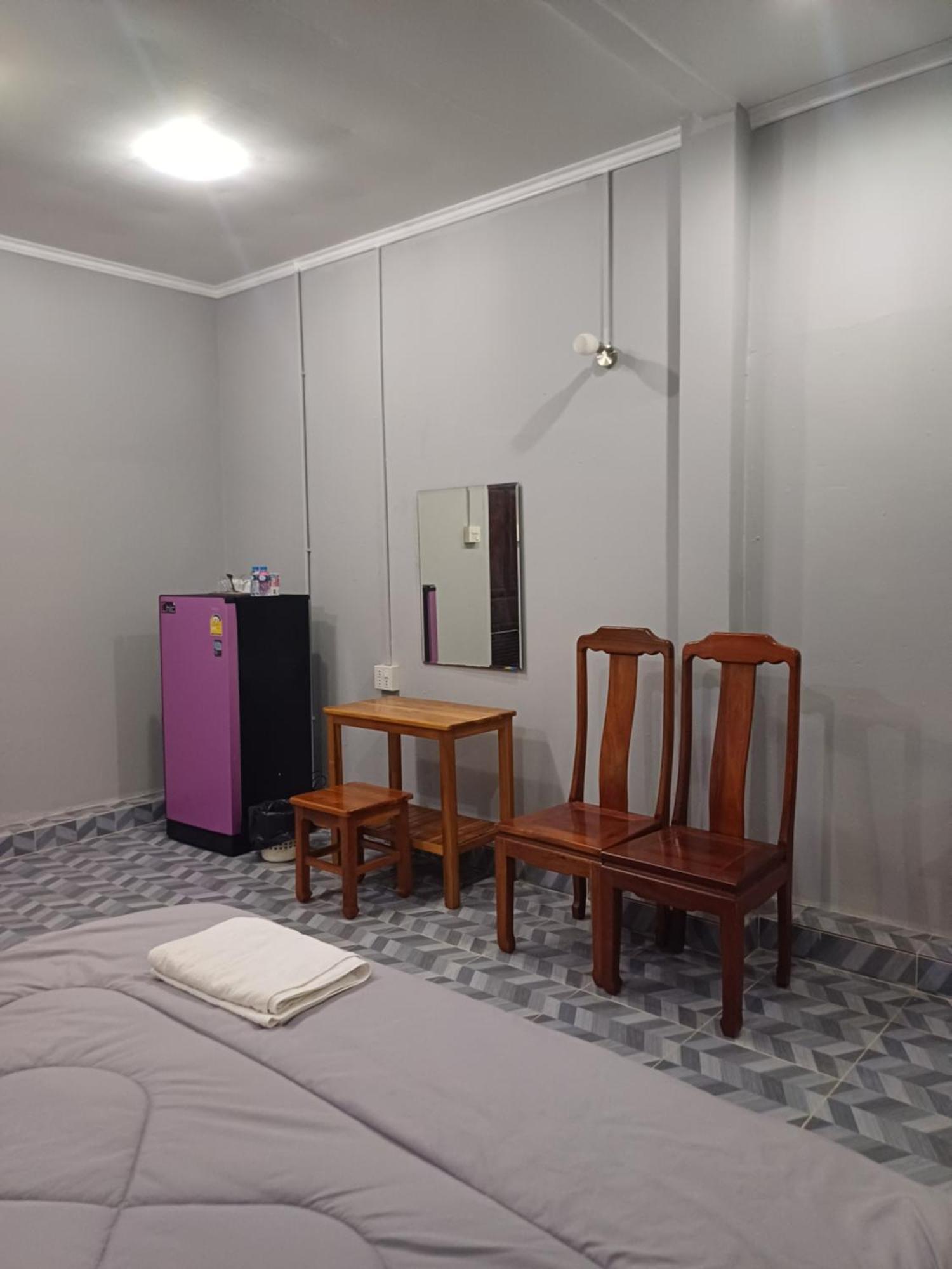 Erawan Guesthouse Паксе Экстерьер фото